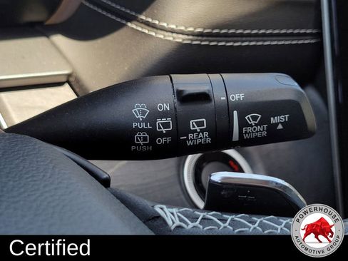 Used 2023 Jeep Grand Cherokee Limited w/ Luxury Tech Group II RWD image 33
