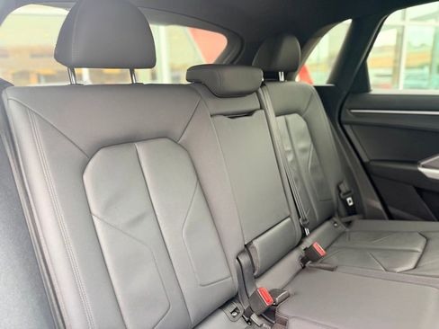 Used 2020 Audi Q3 2.0T Premium Plus AWD/4WD image 19