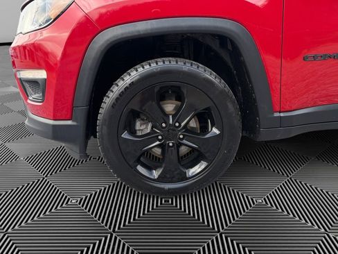 Used 2020 Jeep Compass Latitude image 9