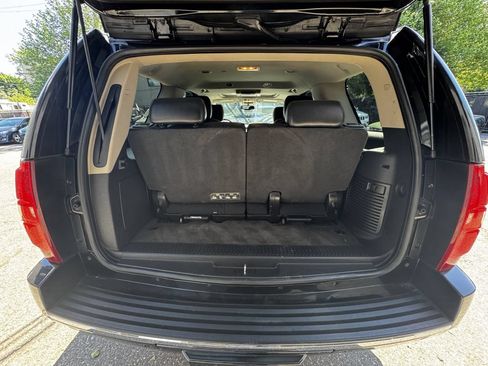 Used 2011 Chevrolet Tahoe LTZ AWD/4WD image 17
