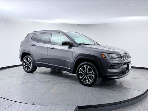 Used 2023 Jeep Compass Limited AWD/4WD image 11