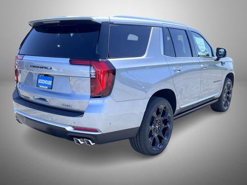 New 2026 GMC Yukon Denali w/ Denali Reserve Package AWD/4WD image 5