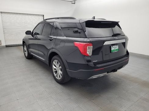 Used 2020 Ford Explorer XLT w/ Equipment Group 202A AWD/4WD image 5