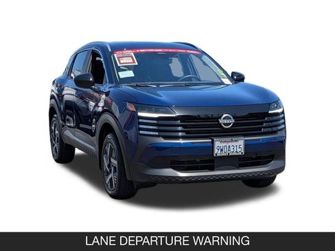 Certified 2026 Nissan Kicks SV FWD image 2