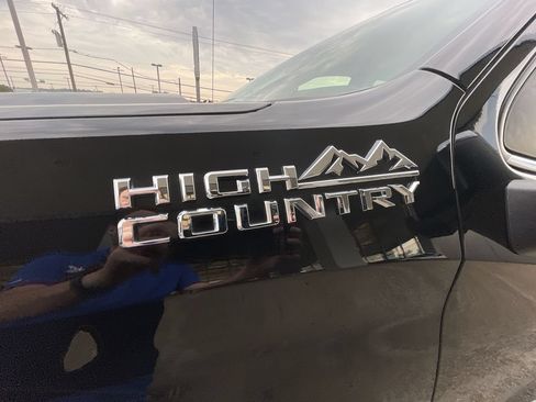 Certified 2023 Chevrolet Silverado 1500 High Country w/ High Country Premium Package AWD/4WD image 32