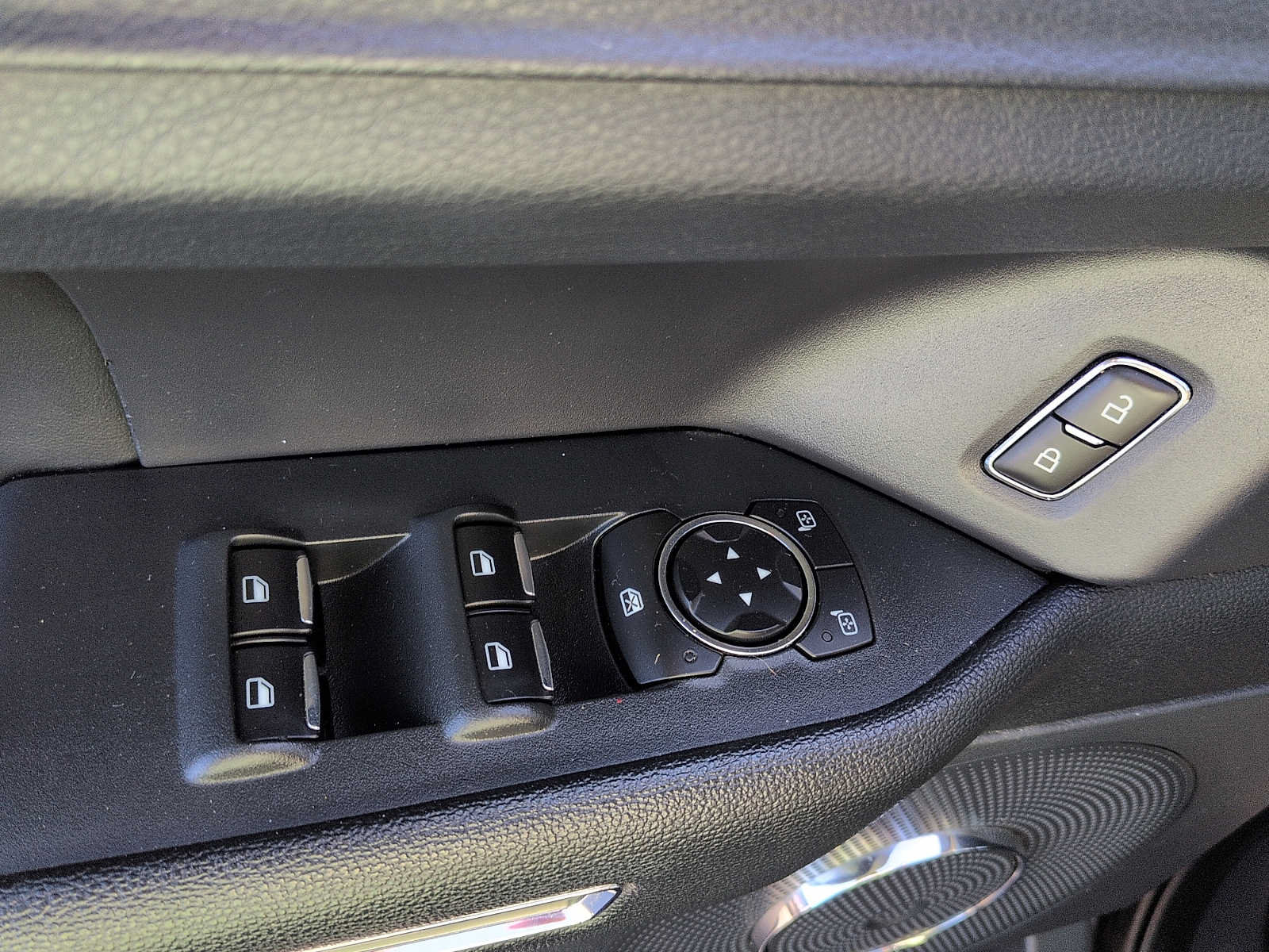 Used 2022 Ford Expedition XLT AWD/4WD image 14