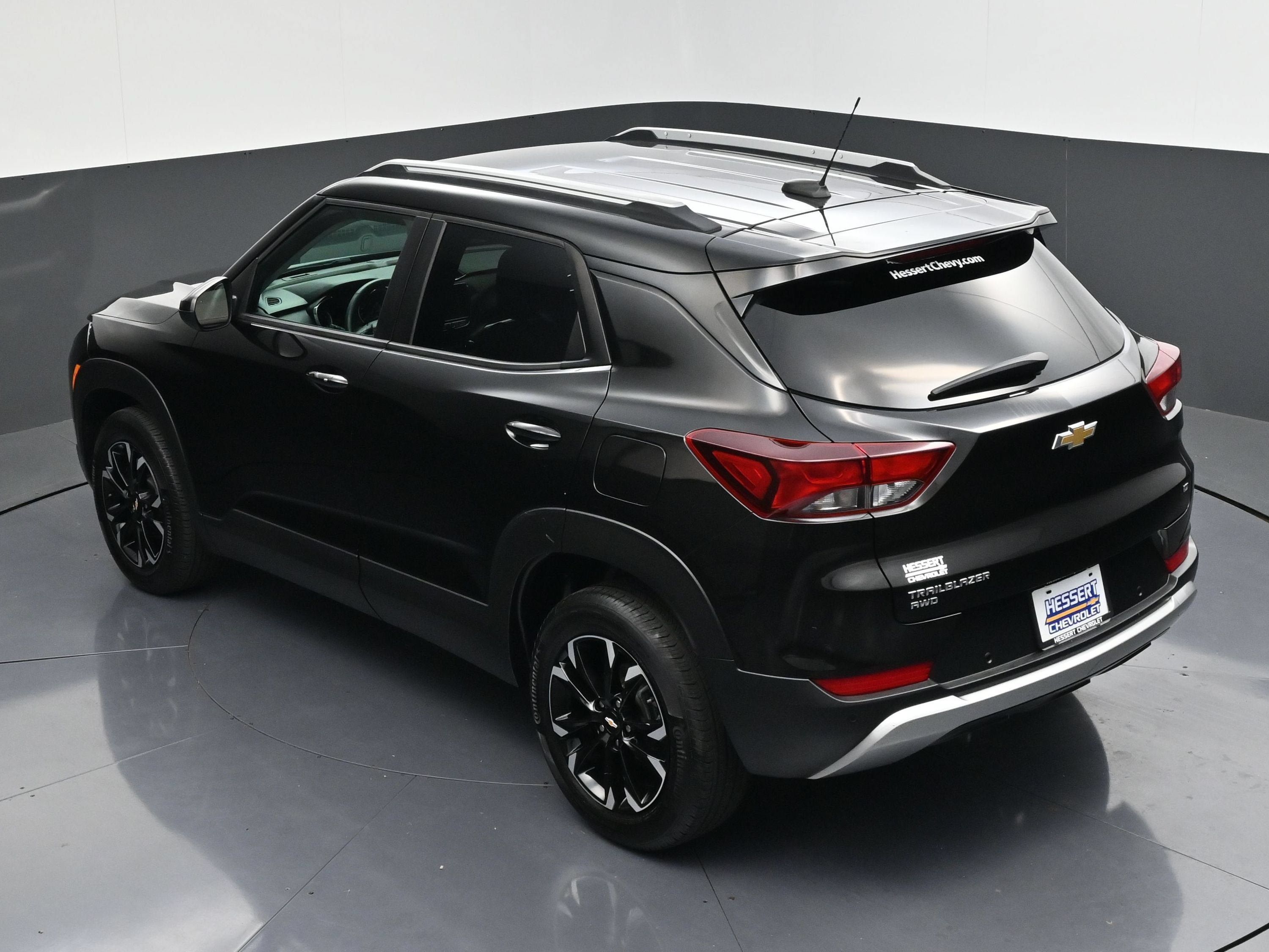 Certified 2021 Chevrolet TrailBlazer LT w/ Premium Seating Package AWD/4WD image 46