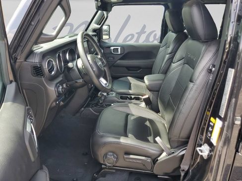 Used 2023 Jeep Wrangler Unlimited Sahara w/ Cold Weather Group AWD/4WD image 16