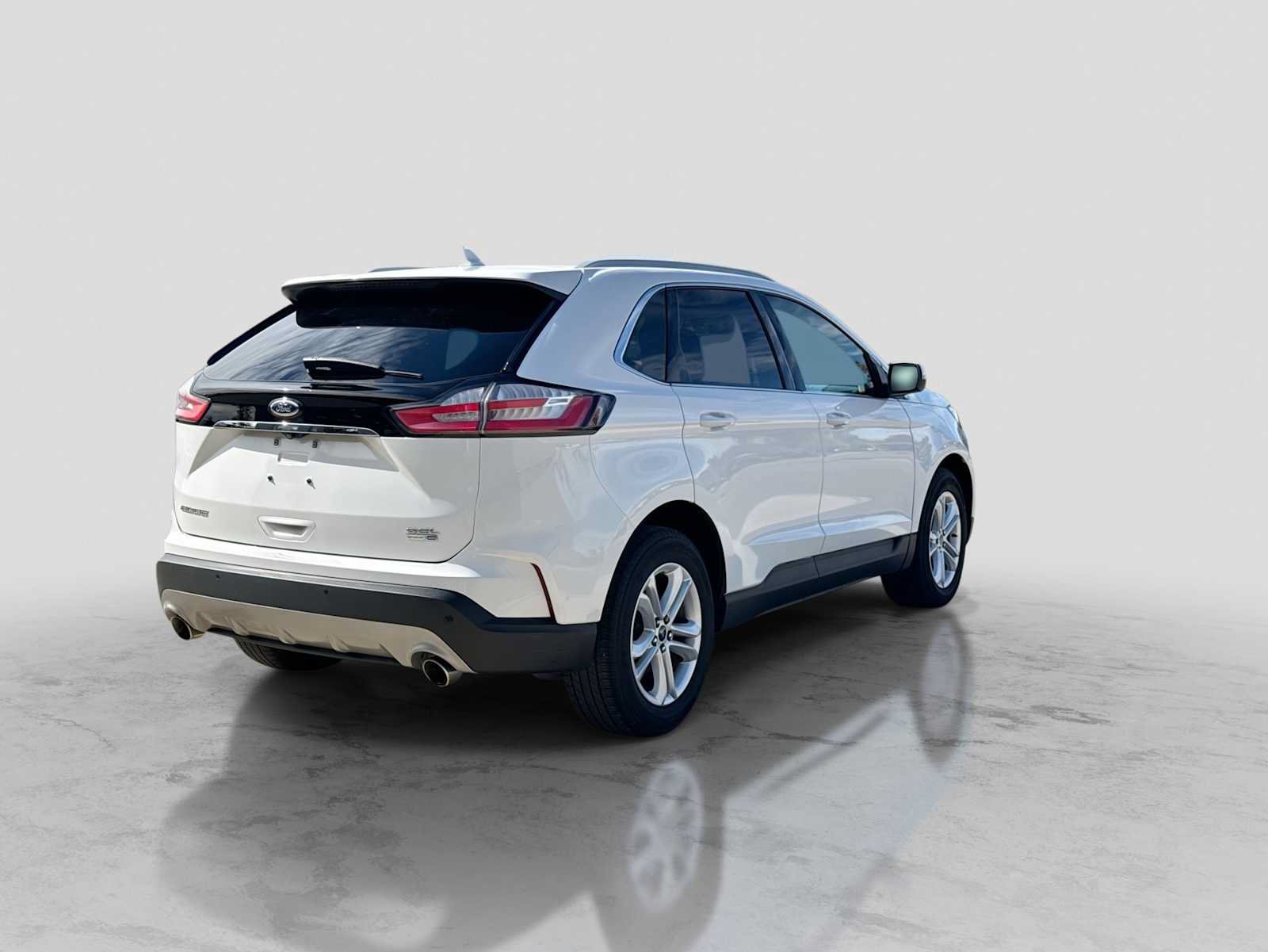 Used 2020 Ford Edge SEL w/ Convenience Package AWD/4WD image 6