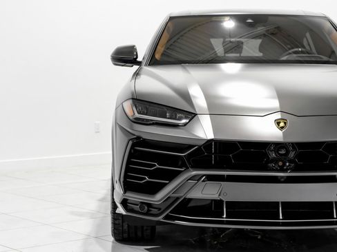 Used 2022 Lamborghini Urus image 44