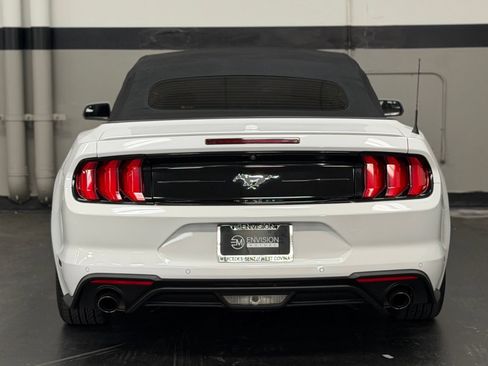 Used 2020 Ford Mustang Premium RWD image 11