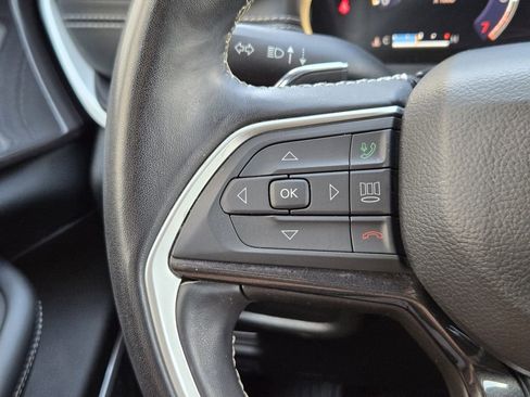 Used 2022 Jeep Grand Cherokee L Laredo RWD image 30