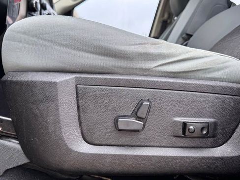 Used 2019 RAM 1500 Big Horn RWD image 23