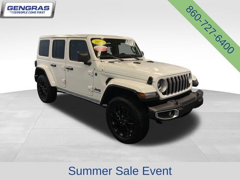 Used 2025 Jeep Wrangler Unlimited Sahara w/ Safety Group AWD/4WD image 1