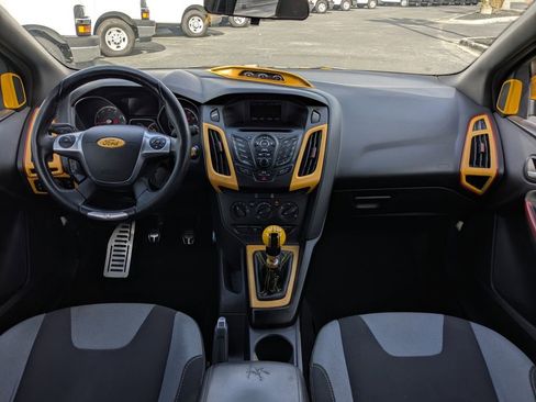 Used 2014 Ford Focus ST image 16