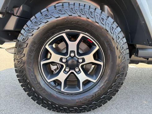 Used 2021 Jeep Wrangler Unlimited Rubicon AWD/4WD image 13