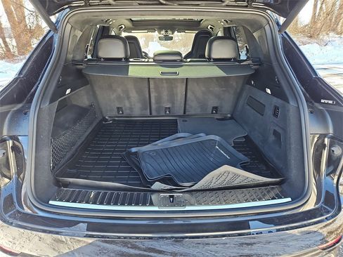 Certified 2020 Porsche Cayenne Turbo image 36