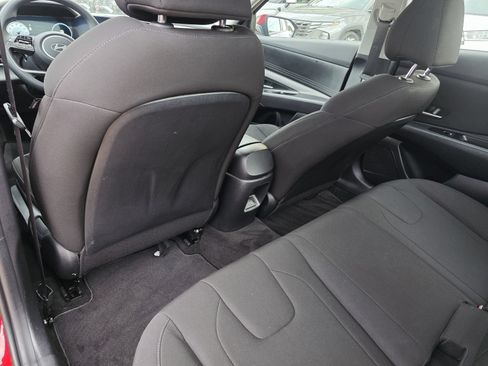 Certified 2024 Hyundai Elantra SEL FWD image 17