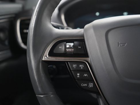 Used 2019 Lincoln Nautilus Reserve w/ Driver Assistance Package AWD/4WD image 27