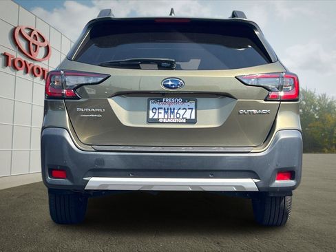 Used 2023 Subaru Outback Limited AWD/4WD image 4