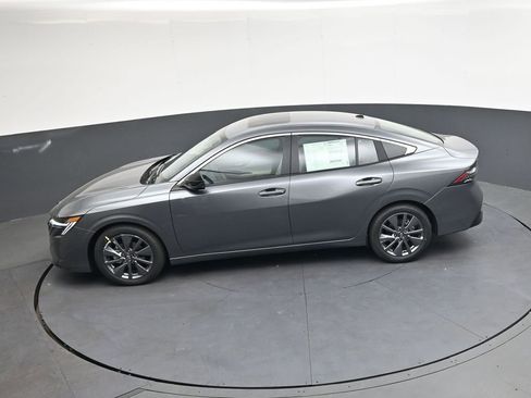 New 2026 Nissan Sentra SL FWD image 33