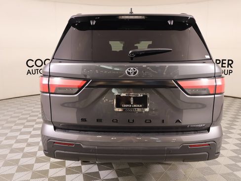 Used 2025 Toyota Sequoia SR5 AWD/4WD image 24