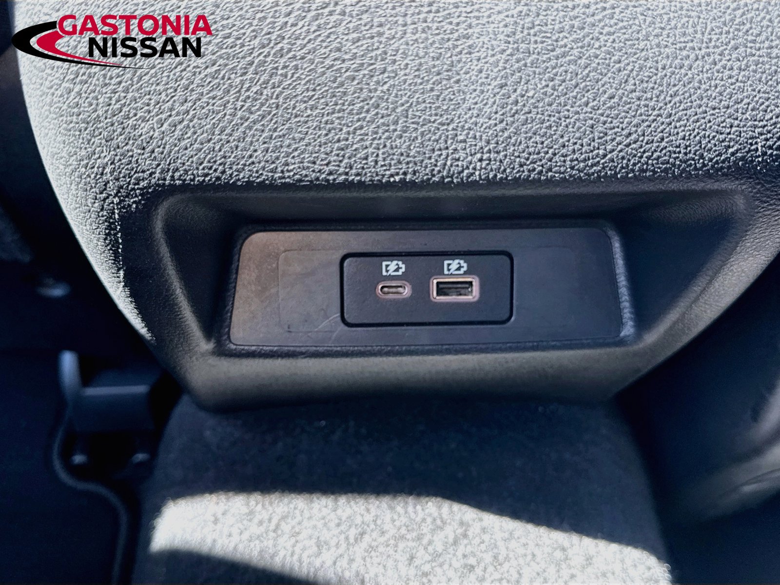 Used 2025 Nissan Altima 2.5 SV FWD image 33
