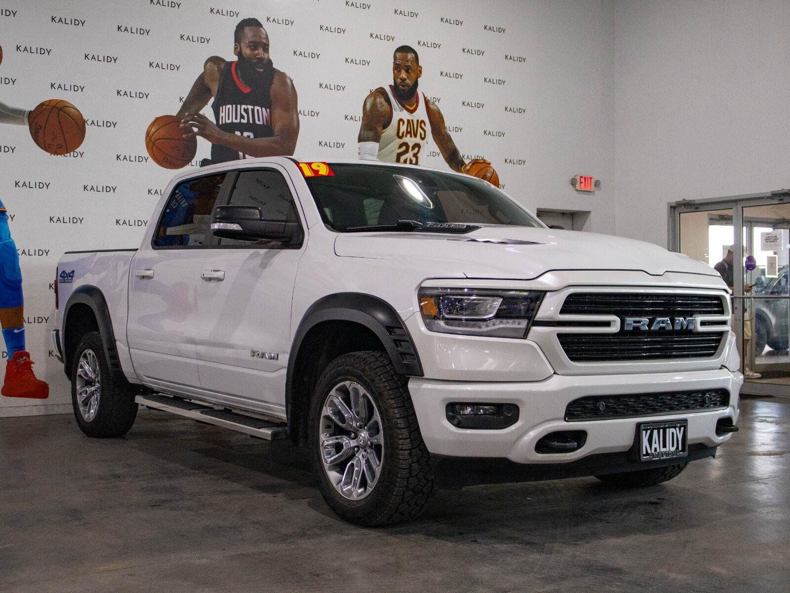Used 2019 RAM 1500 Laramie w/ Sport Appearance Package AWD/4WD image 18