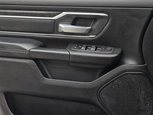 Used 2023 RAM 1500 Big Horn AWD/4WD image 18