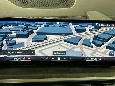 Used 2026 BMW X7 xDrive40i image 19