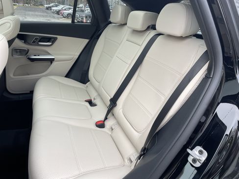 New 2026 Mercedes-Benz GLC 300 4MATIC image 37