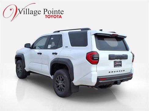 New 2026 Toyota 4Runner SR5 image 3