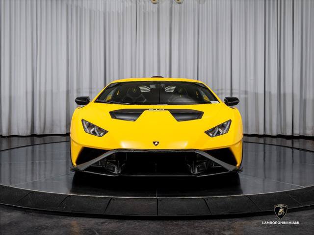 Used 2023 Lamborghini Huracan STO RWD image 2