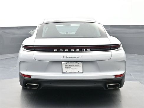 Used 2025 Porsche Panamera 4 image 22