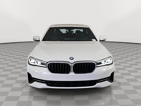 Used 2021 BMW 530i w/ Premium Package RWD image 3