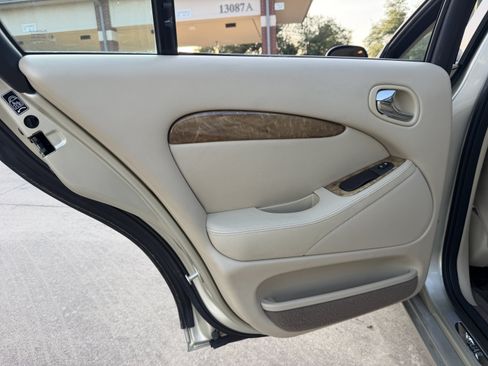 Used 2006 Jaguar S-TYPE 3.0 RWD image 16