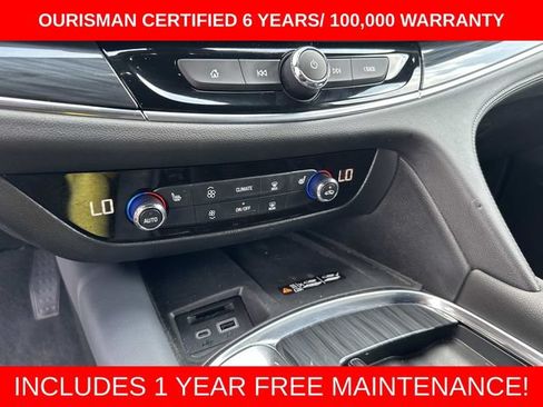 Used 2023 Buick Enclave Essence AWD/4WD image 25