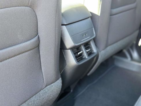 New 2026 Chevrolet Equinox LT image 9