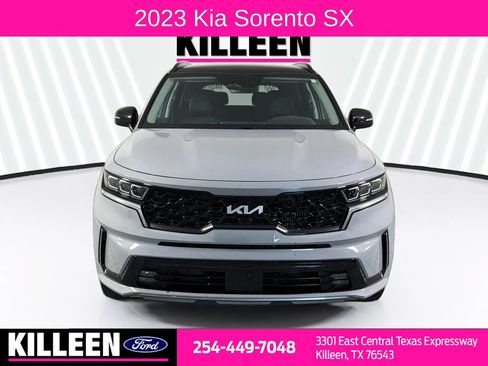 Used 2023 Kia Sorento SX FWD image 2