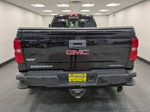 Used 2017 GMC Sierra 3500 Denali w/ Duramax Plus Package image 5
