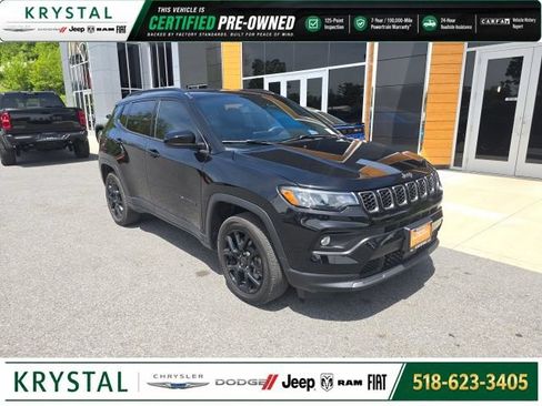 Used 2025 Jeep Compass Latitude w/ Altitude Special Edition AWD/4WD image 1