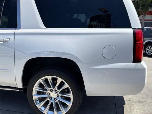 Used 2019 Chevrolet Suburban Premier w/ Premier Plus Edition AWD/4WD image 61