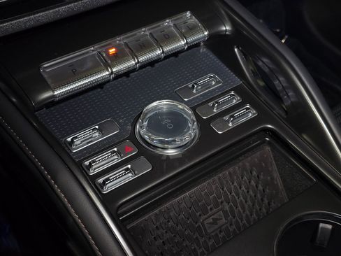 New 2024 Lincoln Nautilus Reserve w/ Equipment Group 203A image 32