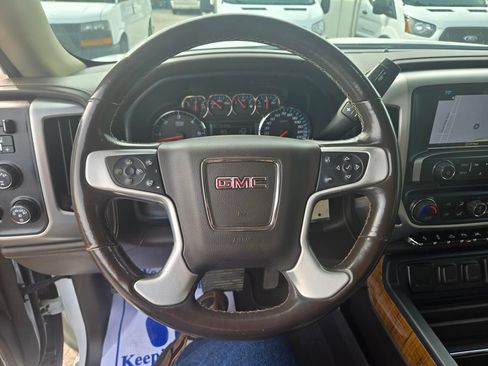 Used 2018 GMC Sierra 1500 SLT AWD/4WD image 10