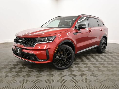Certified 2023 Kia Sorento SX AWD/4WD image 2