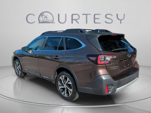 Used 2022 Subaru Outback Limited AWD/4WD image 5