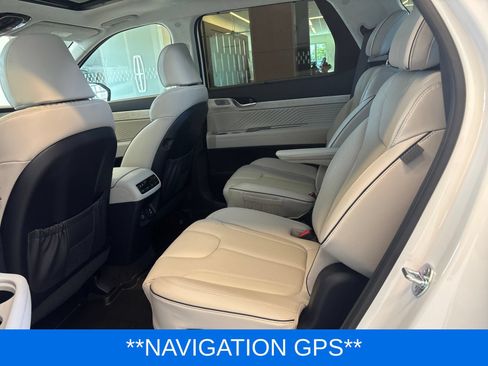 Used 2025 Hyundai Palisade Calligraphy AWD/4WD image 12