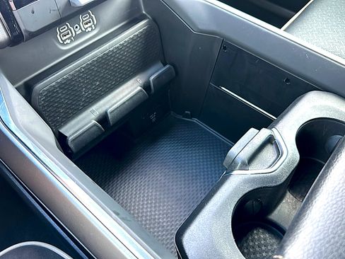 Used 2024 RAM 1500 Laramie image 34