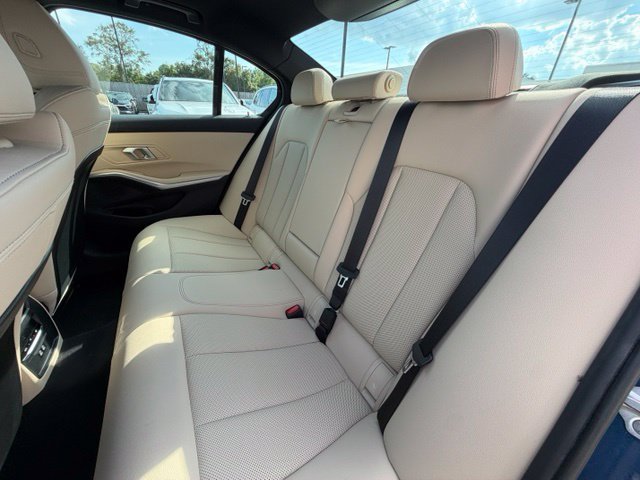 Used 2024 BMW 330i Sedan w/ Premium Package RWD image 28