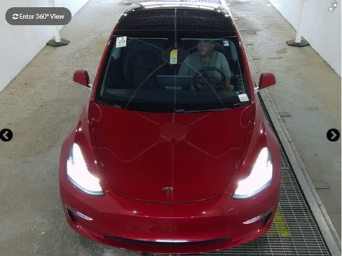 Used 2018 Tesla Model 3 Mid Range RWD image 4